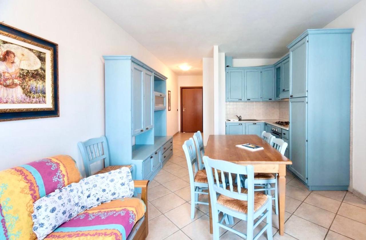 Isa-Apartments 4 Beds In Residence With Swimming-Pool In San Vincenzo, Just 600 Meters From The Sea Eksteriør billede